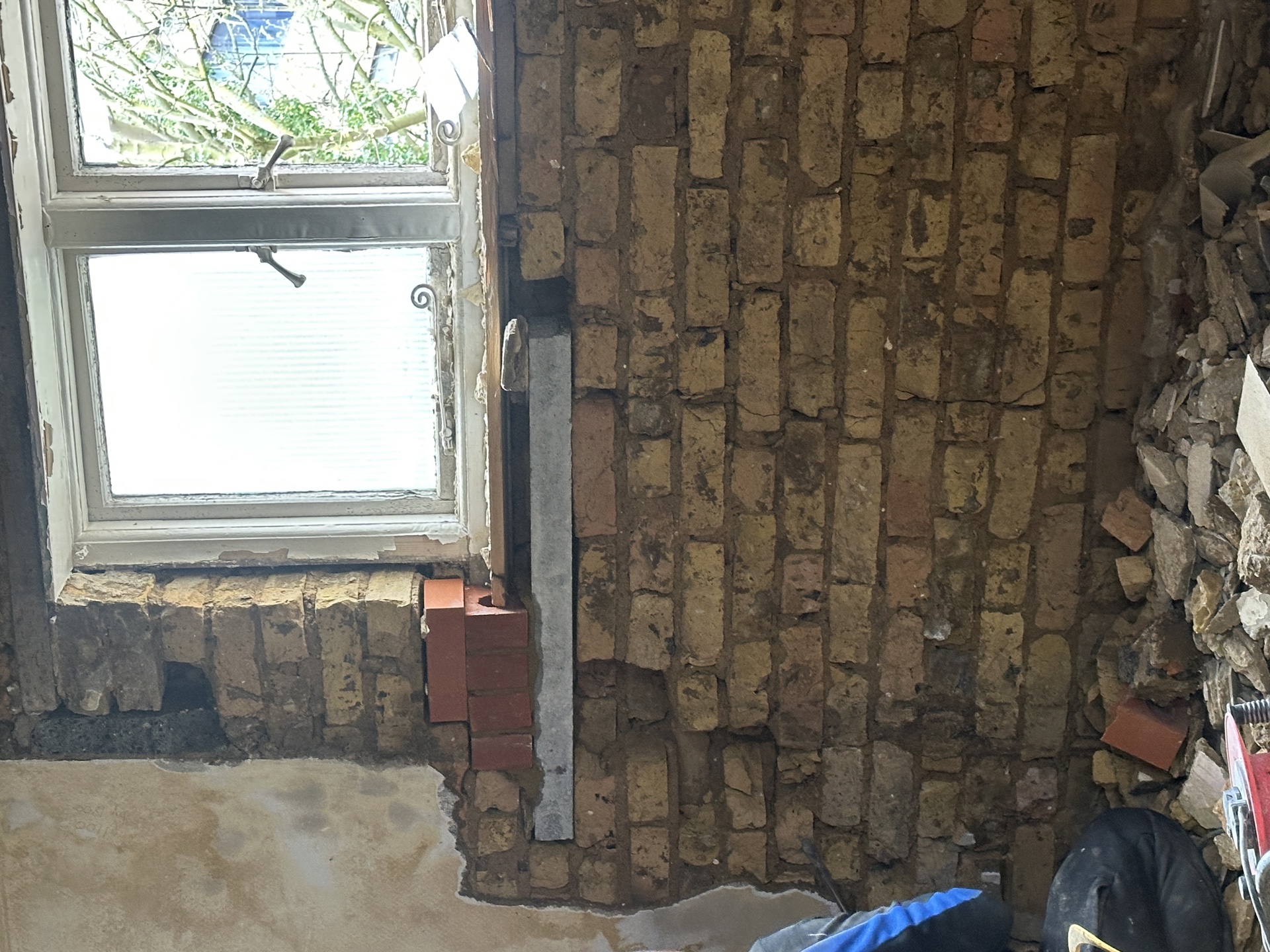 Crack repair treatment – lintel area