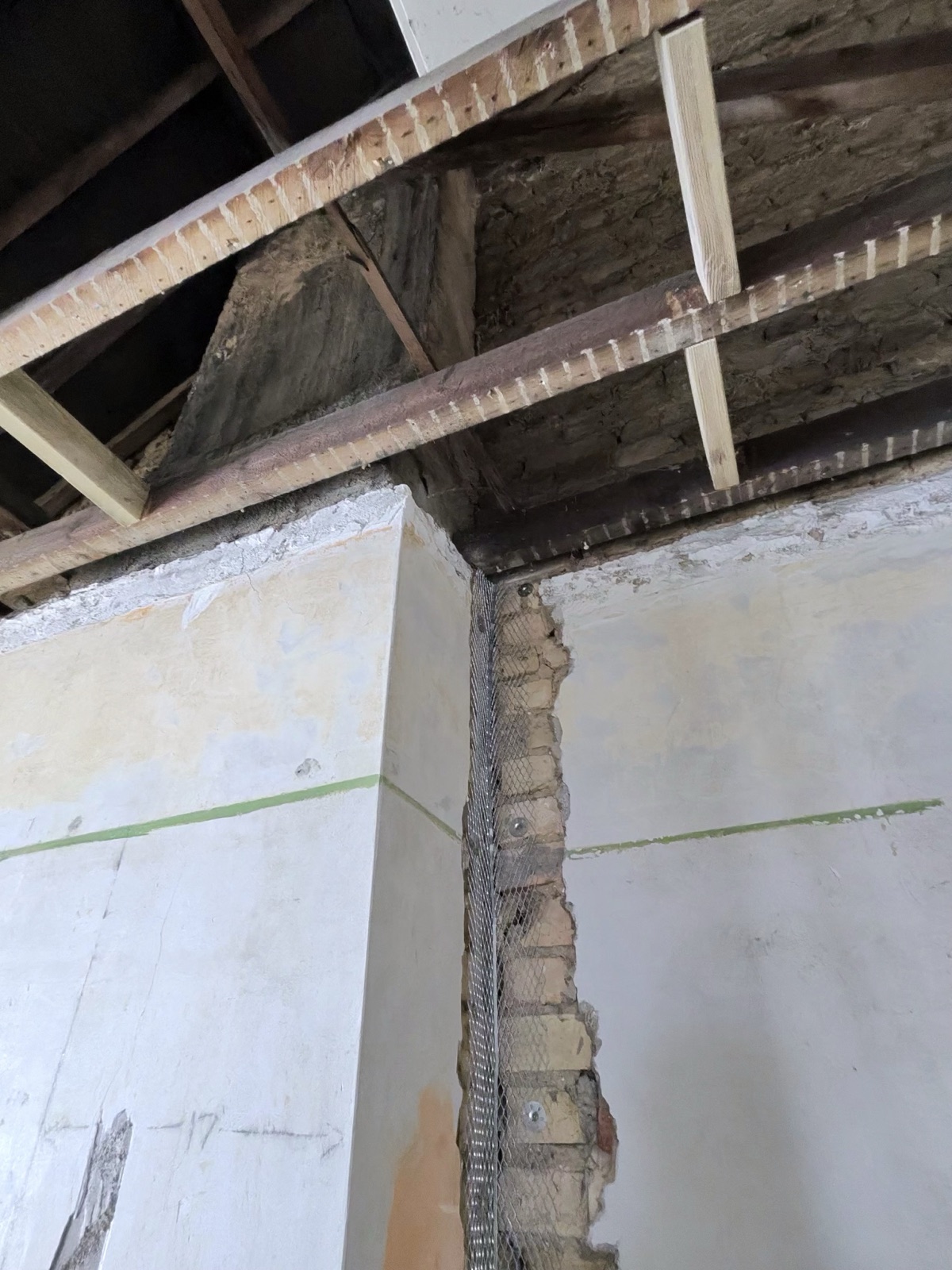 Corner crack repair – structural reinforcement applied