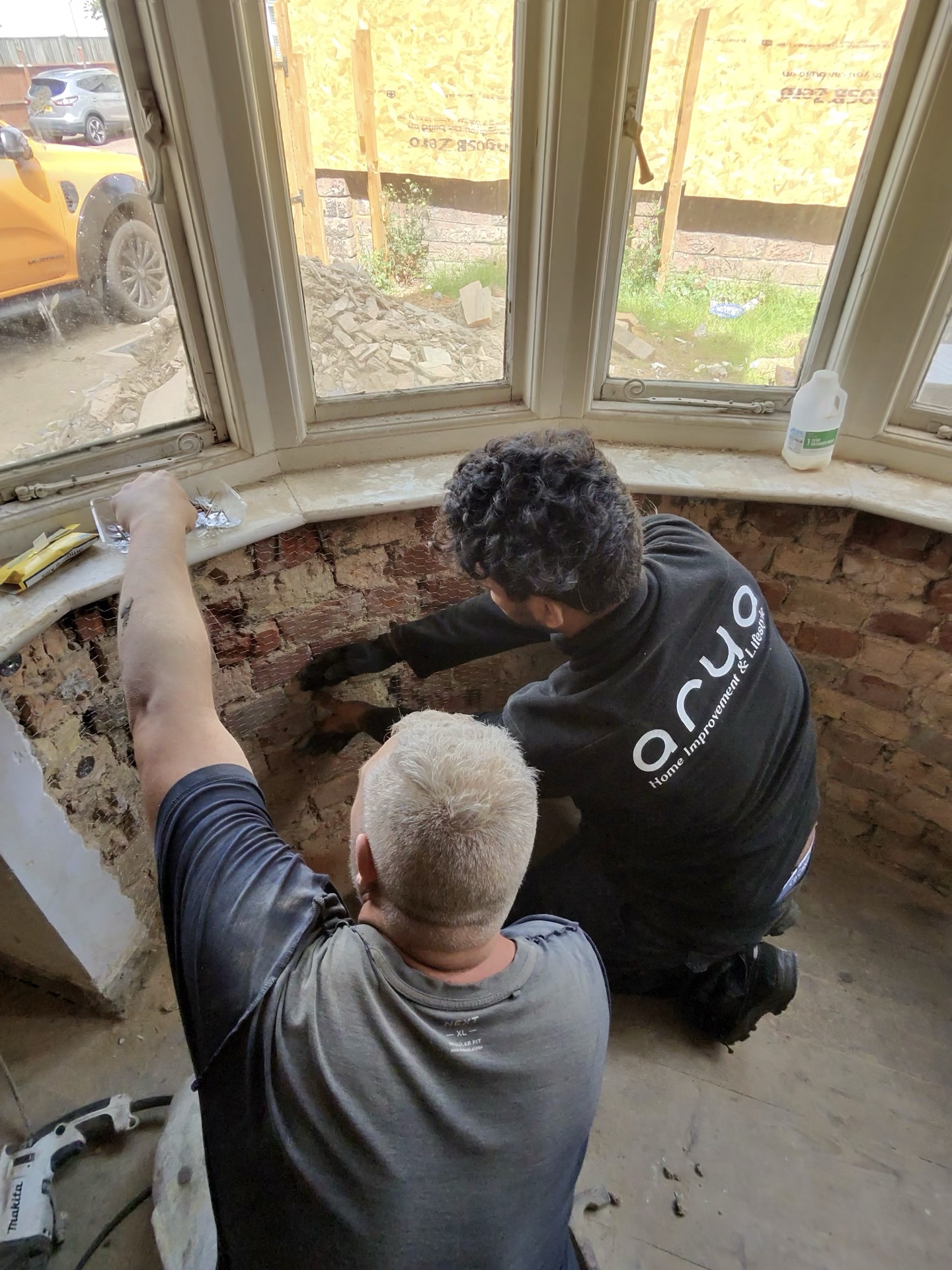 Bay window – initial assessment